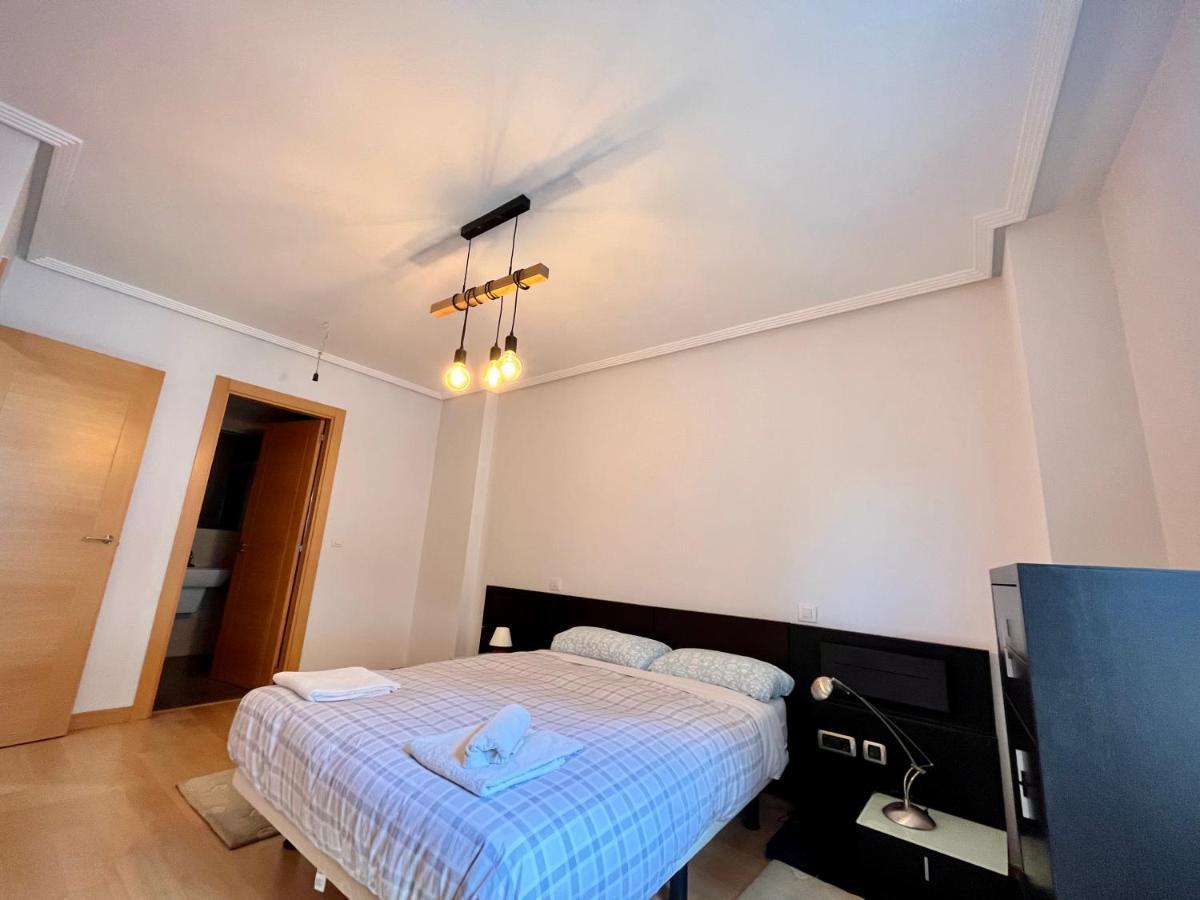 Atuaire Home Cordon 3 Centro Historico Parking Incluido Burgos Exterior photo